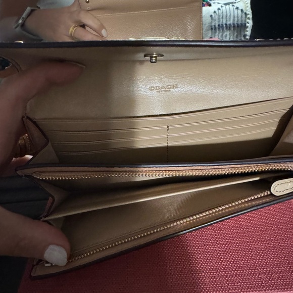 Coach tan  Floral Wallet - Picture 3 of 4